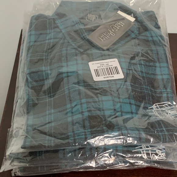 HARRY POTTER HOT TOPIC Forbidden Forest Top! - Picture 5 of 7